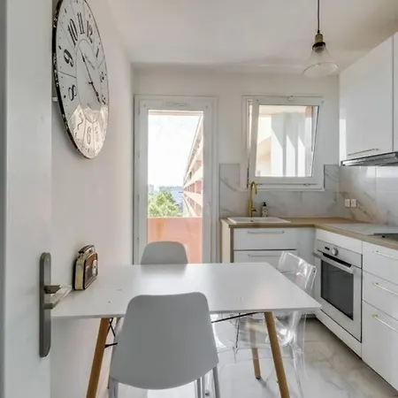 Le Minimes : Vue De Reve Au Coeur De Apartamento